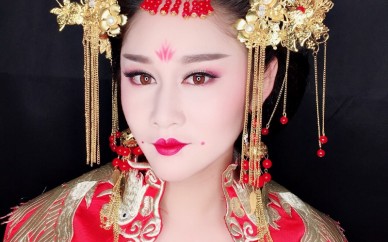 【自貢化妝學(xué)校 自貢學(xué)化妝美甲紋繡專(zhuān)業(yè)培訓-畢業(yè)扶持創(chuàng  )業(yè)】